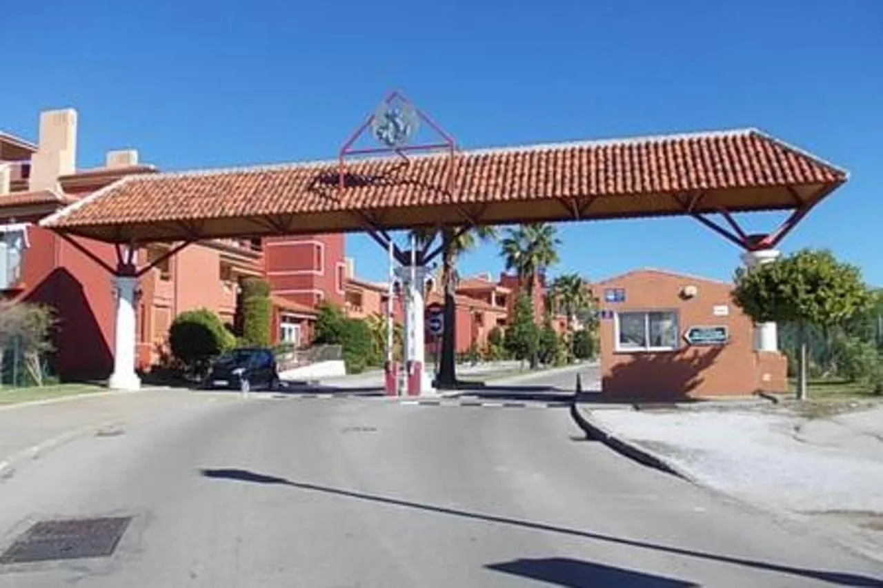 Spacious Apartment In Marbella, Pool Spanien