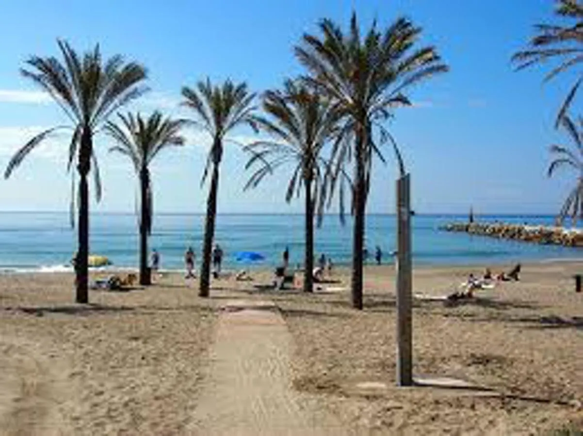 Spacious Apartment In Marbella, Pool